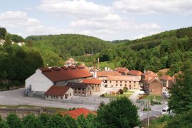 Saint-Louis’s manufactory has been in the same location since the company’s genesis. Its red roof was designed by Gustave Eiffel, who also worked on the Eiffel Tower and the Statue of Liberty.