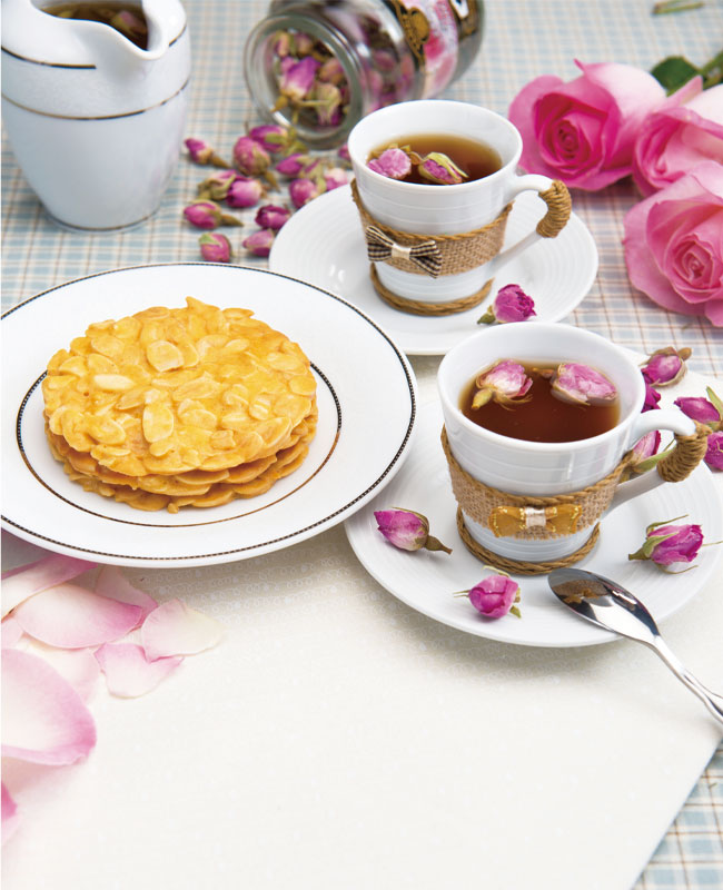 Rose-Tea-in-Spring