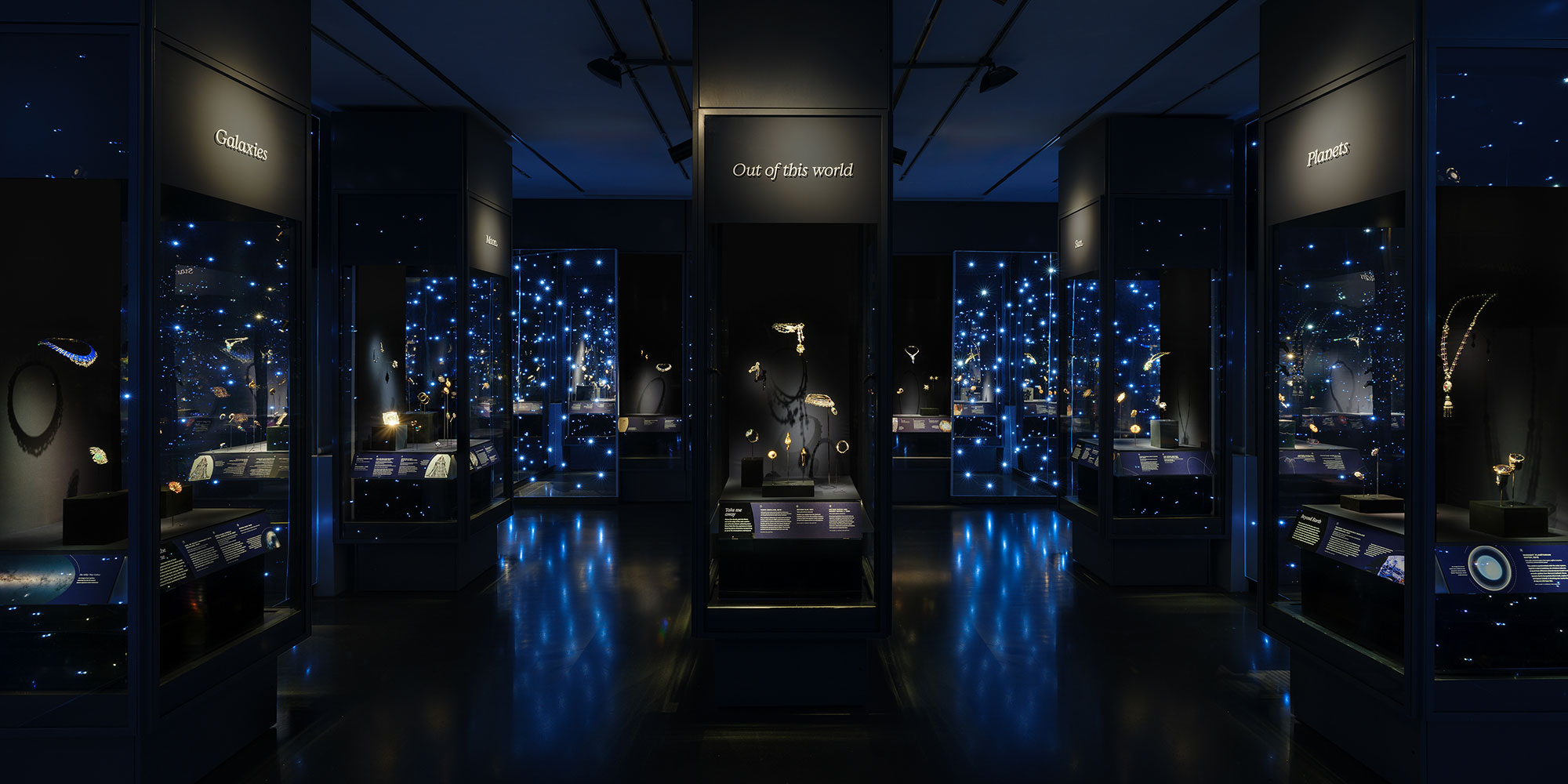 Van-Cleef-&-Arpels-exhibition-1